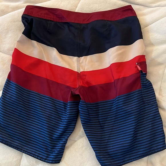 Vans Men’s swim trunk bundle - Picture 3 of 7